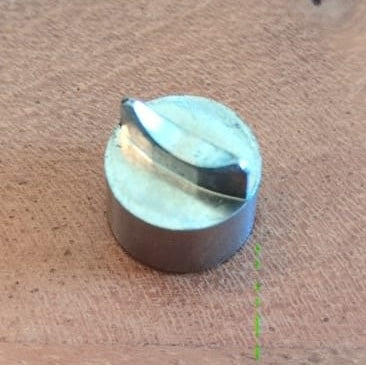 Vortex level-wind Pawl
